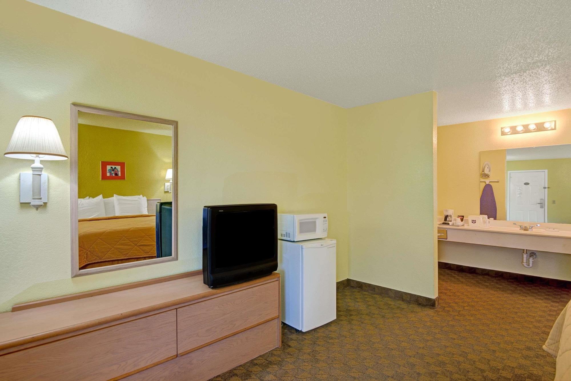 White Rock Motel 2*
